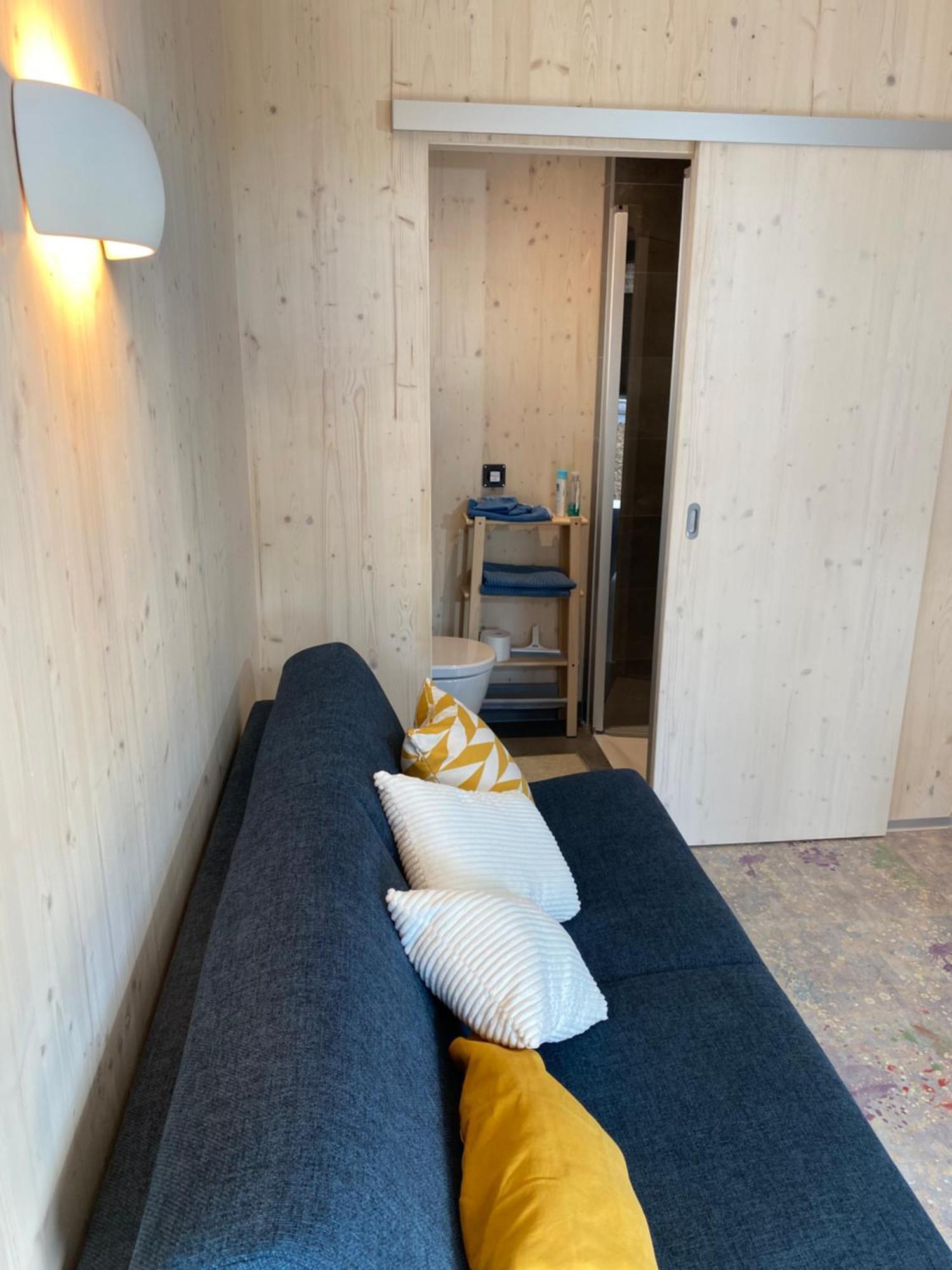 Auf Wolke 7 - Gaeste-Studio Im Mini House In Ch-4556 Aeschi So Exterior photo